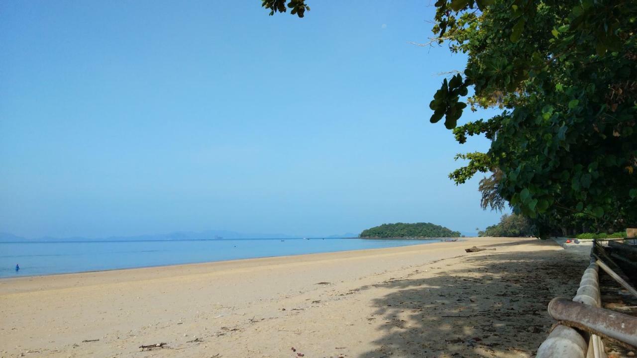 The Beach At Klong Muang Экстерьер фото