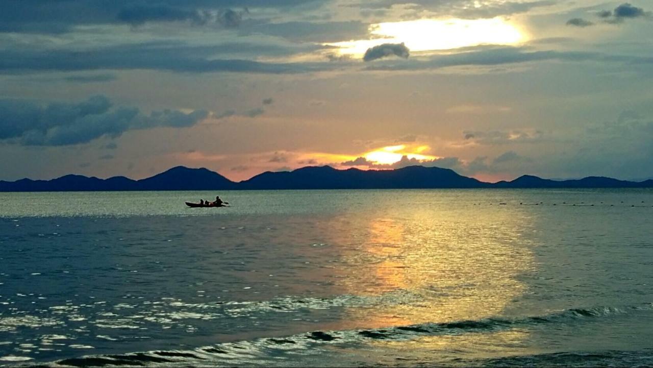 The Beach At Klong Muang Экстерьер фото